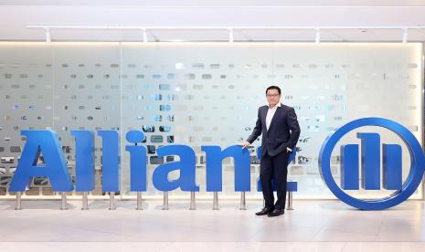 Direktur Allianz Syariah, Achmad Kusna Permana