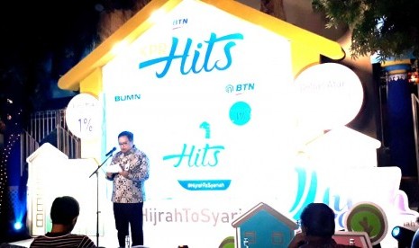 Direktur Bank BTN, Iman Nugroho Soeko meluncurkan produk pembiayaan properti syariah terbaru, KPR Hits di Shisha Cafe, Kemang, Jakarta Selatan, Kamis (14/2) malam. 