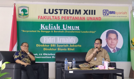 Direktur Bisnis Ritel BRI Syariah, Fidri Arnaldy memberi kuliah umum di Universitas Andalas Padang Sumatera Barat. 