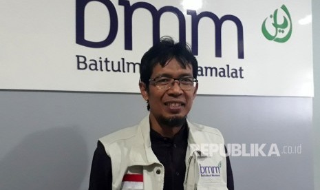 Direktur Eksekutif Baitulmaal Muamalat, Teten Kustiawan saat  diwawancara di sela-sela kegiatan bertajuk 'Mitra Matraman Peduli Sesama'  di Kompleks Perkantoran Mitra Matraman, Jakarta Timur, Jumat (18/1).