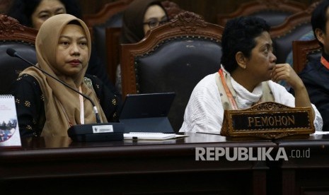 Anggota Dewan Pembina Perkumpulan untuk Pemilu dan Demokrasi (Perludem) Titi Anggraini mengatakan, Indonesia masih disebut negara dengan demokrasi yang cacat. ndeks demokrasi Indonesia mengalami kenaikan pada 2021 berdasarkan rilis pengukuran The Economist Intelligence Unit pada Februari 2022.