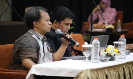 Direktur Institute For Demographic and Poverty Studies (Ideas), Yusuf Wibisono