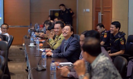 Direktur Jenderal Bea dan Cukai, Heru Pambudi mengundang Anggota Forum Supply Chain Indonesia dalam acara Breakfast Meeting di Kantor Pusat Bea Cukai, Selasa (8/8). 