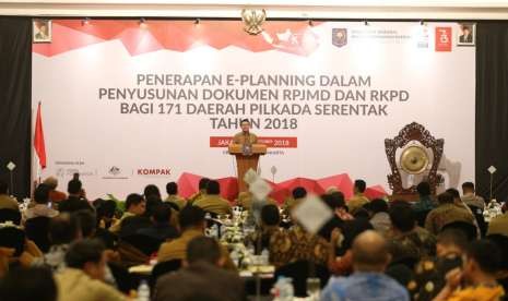 Direktur Jenderal Bina Pembangunan Daerah Kemendagri, Diah Indrajati, dalam Rapat Koordinasi Nasional (Rakornas) Kepala Badan Perencanaan Daerah Seluruh Indonesia Tahun 2018 di Jakarta, Senin (8/10)