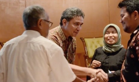 Direktur Jenderal Kebudayaan Kementrian Pendidikan dan Kebudayaan (Kemendikbud), Hilmar Farid (Ketiga Kanan)