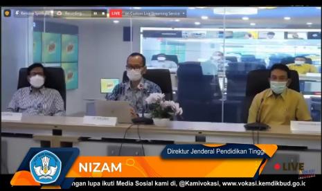 Plt Direktur Jenderal Pendidikan Tinggi, Riset, dan Teknologi (Diktiristek) Kemendikbudristek, Nizam, mengatakan, program Magang dan Studi Independen Bersertifikat (MSIB) sudah membawa dampak besar bagi mahasiswa, khususnya dalam keterserapan di dunia kerja yang jauh lebih cepat. Di samping itu, penghasilan pertama yang diperoleh oleh alumni MSIB juga dia sebut lebih besar dari mereka yang tidak mengikuti program tersebut.