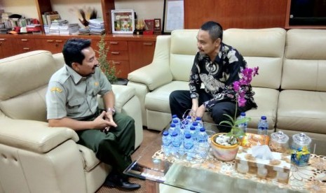 Direktur Jenderal Prasarana dan Sarana Pertanian Kementan, Sarwo Edhy saat menerima kunjungan kerja Kepala Dinas Pertanian Toli-Toli di Jakarta, Rabu (9/10).