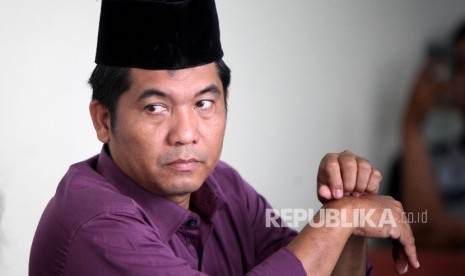 Direktur Lingkar Madani Ray Rangkutisaat hadir sebagai pembicara dalam 