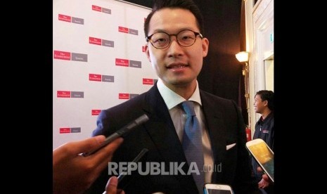 Direktur Lippo Group John Riady menyatakan ketertarikannya bekerjasama dengan Anies-Sandi untuk merealisasikan program rumah tanpa uang muka. 