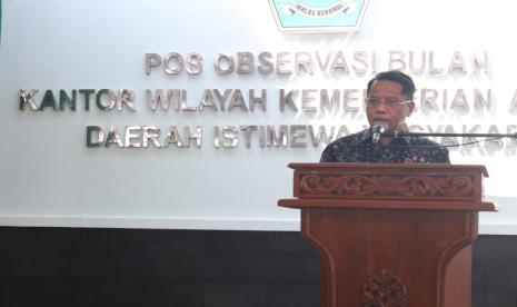 Direktur Jenderal Bimbingan Masyarakat Islam, Kementerian Agama, Kamaruddin Amin meresmikan Pos Observasi Bulan (POB) Syekh Bela Belu di Dusun Grogol X, Desa Parangtritis, Kecamatan Kretek, Kabupaten Bantul, Daerah Istimewa Yogyakarta (DIY), Selasa (17/5/2022).