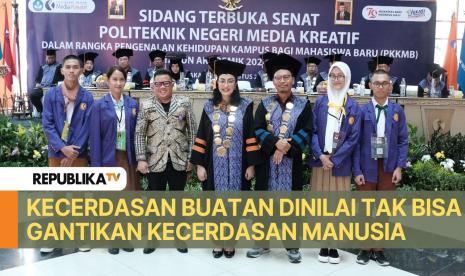 Direktur Polimedia, Tipri Rose Kartika menegaskan leadership dan teamwork tidak bisa digantikan oleh AI atau kecerdasan buatan.