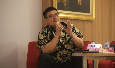 Direktur Proteksi Pemerintah BSSN Ronald Tumpal Hutagalung saat bicara pada diskusi publik Menropong Arah Kebijakan Keamanan Siber Indonesia di Perpustakaan Nasional, Jakarta, Rabu (78).