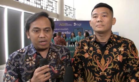 Direktur PT BAGI Tbk Indrastomo Nugroho bersama Corporate Secretary PT BAGI Tbk Elvin Halim.