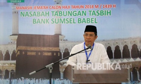 Direktur Umum Bank Sumsel Babel Samiluddin Rabu (9/5) menutup manasik haji jamaah calon haji dari nasabah Tabungan Tasbih. Manasik yang berlangsung di Masjid Al Falah telah berlangsung sejak 11 April 2018 dibuka Direktur Utama Bank Sumsel Babel Muhamad Adil.