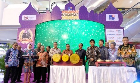 Direktur Utama BNI Syariah Abdullah Firman Wibowo meluncurkan program, Yap-in 