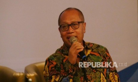 Direktur Utama BPJS Ketenagakerjaan Agus Susanto menyampaikan kata sambutannya pada acara Penandatanganan nota kesepahaman antara BPJS Ketenagakerjaan dengan CIMB Niaga dilakukan di Jakarta, Selasa (26/9).