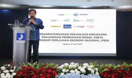 Direktur Utama Jamkrindo Randi Anto mengatakan penjaminan pembiayaan modal kerja ini dilaksanakan bersama dengan PT Askrindo Syariah. Perjanjian kerja sama antara Jamkrindo Syariah dan Askrindo Syariah dilaksanakan dengan PT Bank BRI Syariah, PT Bank Syariah Mandiri, PT Bank BNI Syariah, PT Bank BTN Unit Usaha Syariah, PT Bank Jatim Tbk Unit Usaha Syariah, PT Bank Jateng Unit Usaha Syariah, PT Bank BTPN Syariah, dan PT Bank Maybank Indonesia Unit Usaha Syariah.