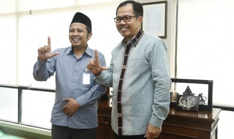 Direktur Utama LPDB-KUMKM Braman Setyo (kanan), Inisiator dan Pembina Santripreneur Indonesia, KH Ahmad Sugeng Utomo (Gus Ut).