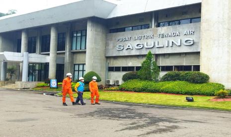 Gedung Pembangkit Listrik Tenaga Air (PLTA) Saguling Power Generation O&M Services Unit (POMU) di Kabupaten Bandung, Jawa Barat, Kamis (11/11).