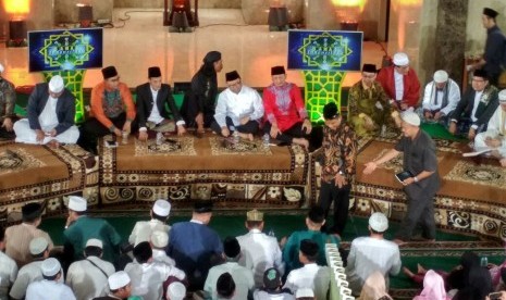 Direktur Utama PT JIEP, Rahmadi Nugroho dan Halal Bihalal D’ai dan Umat Islam Jakarta, Senin (17/7).