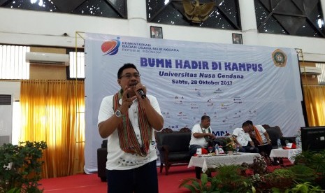 Direktur Utama PT Surveyor Indonesia, M Arif Zainuddin menjadi salah satu nara sumber program BUMN Hadir di Kampus, di Universitas Nusa Cendana (UNDANA) Kupang, NTT, Sabtu (28/10).