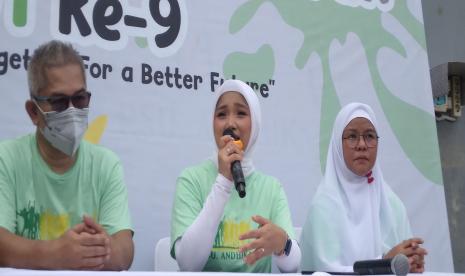 Direktur Utama RSU Andhika dr Pemi Puji Apriani (tengah) saat acara HUT RS Andhika ke-9 di Jagakarsa, Jaksel, Ahad (18/9/2022).