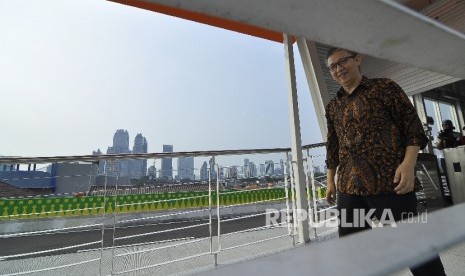  Direktur Utama Transjakarta Budi Kaliwono meninjau koridor 13 Tendean, Jakarta Selatan, Ahad (9/7). 