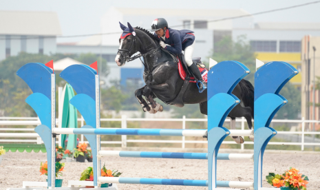 Dirga saat berlaga di kejuaraan Nasional Equestron 2019.