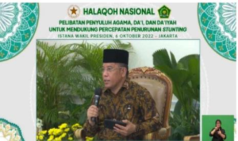 Dirjen Bimas Islam Kemenag, Kamaruddin Amin menegaskan, setiap pasangan calon pengantin (Catin) harus menerima informasi terkait stunting. Menurut Kamaruddin, informasi stunting bagi pasangan catin sangat penting, sebab mereka yang akan melahirkan generasi setelahnya.