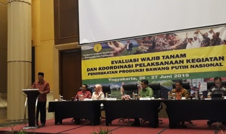 Dirjen Hortikultura Kementerian Pertanian, Suwandi, saat menghadiri Evaluasi dan Koordinasi Peningkatan Produksi Bawang Putih (RPIH) 2018 di Hotel Tentrem, Rabu (26/6).