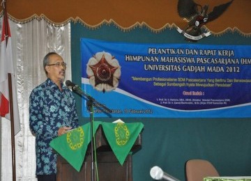 Dirjen P2HP Kementan RI saat menyampaikan orasi ilmiah di UGM