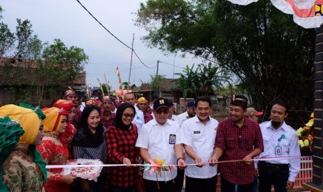 Dirjen Penyediaan Perumahan Khalawi AH saat peresmian Kampung BSPS di Desa Tanjung Wadung