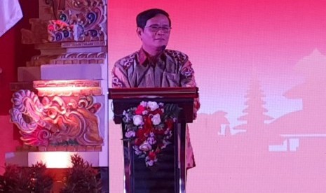 Dirjen Peternakan dan Kesehatan Hewan I Ketut Diarmita berbicara dalam forum Grand Opening RPHU PT. Charoen Pokphand Indonesia, Tbk (CPI) Tabanan  Bali