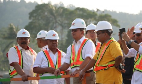 disampaikan Staf Ahli Bidang Hukum Kemenpora Samsudin yang melakukan kunjungan bersama Deputi Bidang Koordinasi Kebudayaan Kementerian Koordinator Bidang Pembangunan Manusia dan Kebudayaan (Kemenko PMK) I Nyoman Shuida meninjau venue PON 2020 di Papua, Jumat (11/10).