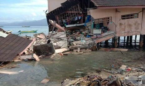 Disaster Management Center (DMC) Dompet Dhuafa mengirim tim susulan respons pascagempa 6,8 SR mengguncang wilayah Ambon pada Kamis (26/9).