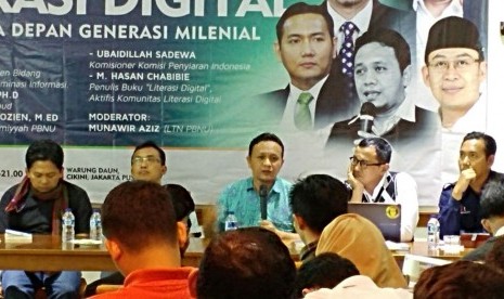 Disksusi Literasi Digital untuk Masa Depan Generasi Milenial, di Warung Daun, Cikini, Jakarta Pusat, pada Selasa malam (12/12/2017)