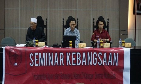  diskusi bertema 'Implementasi Ajaran Islam di Kalangan Generasi Muda' di Aula Arifin Tumpa Universitas Hasanuddin, Kamis (28/9)