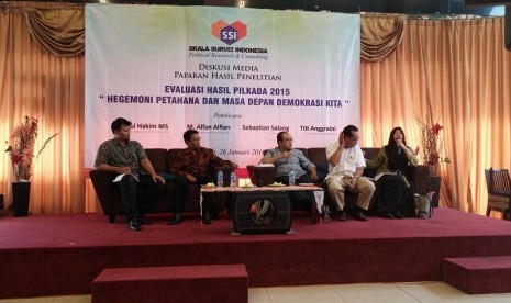 Diskusi media 'Evaluasi Hasil Pilkada 2015, Hegemoni Petahana dan Masa Depan Demokrasi Kita' di Jakarta, Selasa (26/1).