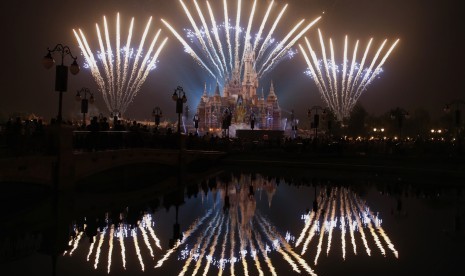 Disneyland Shanghai ditutup sejak 25 Januari 2020 untuk menghindari penyebaran virus corona.