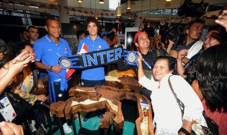 Dodo dan Jonathan Biabiany di Paviliun Indonesia, Milan Expo, Senin (17/8).