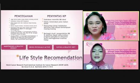 Dokter Ety Mariatul Qiptiah (bawah) dari RSPAD Gatot Soebroto memberikan pemaparan dalam acara Temu Penyintas Kanker Payudara se-Indonesia akhir pekan lalu yang diselenggarakan oleh Yayasan Kanker Payudara Indonesia (YKPI).