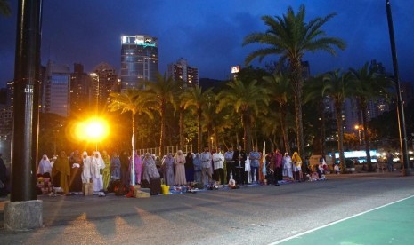 Dompet Dhuaf Hong Kong menggelar Tabligh Akbar dan Buka Puasa Bersama Buruh Migran Indonesia di Hong Kong.