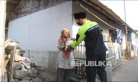 Dompet Dhuafa menargetkan distribusi zakat fitrah mencapai 40 ribu paket tahun ini. (ilustrasi).