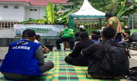 Dompet Dhuafa Waspada melakukan pelatihan Ketahanan Pangan untuk sesama lembaga Ziswaf (Zakat, Infak, Sedekah, dan Wakaf) yang ada di kota Medan, Kamis (30/4).