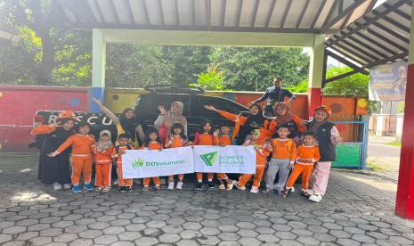 Dompet Dhuafa Yogyakarta bersama Dompet Dhuafa Volunteer (DDV) Yogyakarta mengadakan pelatihan simulasi siaga bencana gempa bumi kepada para siswa TK Khalifah Wirobrajan Yogyakarta.