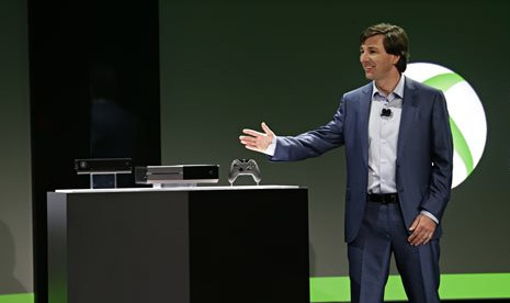 Don Mattrick, President of Interactive Entertainment Business for Microsoft, mengenalkan konsol games generasi terbaru Xbox One di Redmond, Washington, Selasa, 21 Mei 2013. 