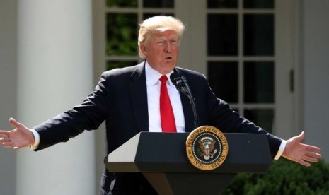  Donald Trump mengumumkan Amerika Serikat menarik diri dari perjanjian iklim Paris.  