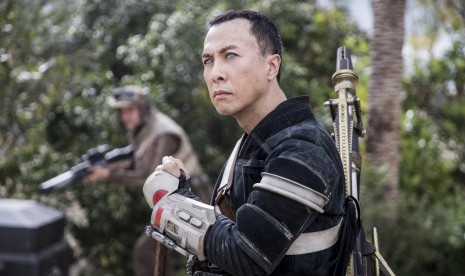 Donnie Yen di film Rogue One: A Star Wars Story. Donnie Yen kembali mendapat tawaran untuk membintangi film Hollywood, Golden Empire.