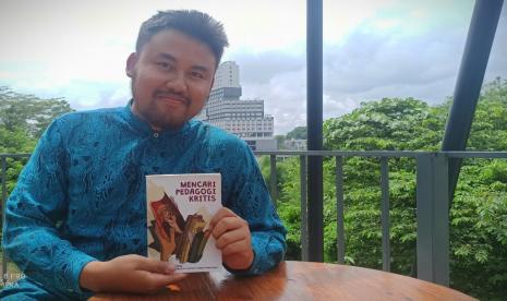 Dosen dan mahasiswa Fakultas Psikologi UMM menyusun buku dengan judul Mencari Pedagogi Kritis.