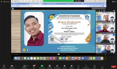 Dosen Kampus Digital Bisnis Universitas Nusa Mandiri (UNM) Fakultas Teknologi Informasi (FTI) Program studi (prodi) Informatika, Fitra Septia Nugraha, telah menunjukkan keunggulan sebagai Peserta Terbaik dalam Pelaksanaan dan Latihan Program Peningkatan Keterampilan Dasar Teknik Instruksional (PEKERTI). 